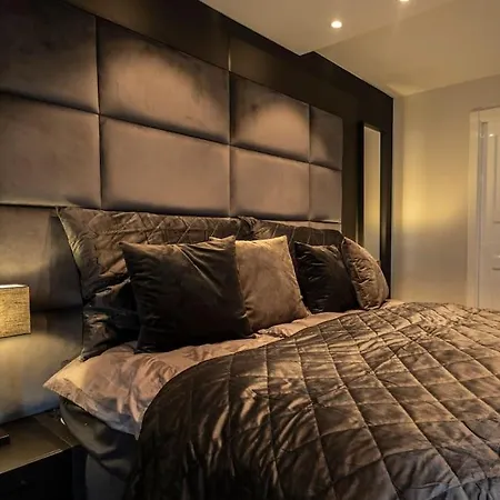 Modern Condo,