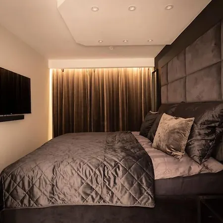 Modern Condo, شقة *