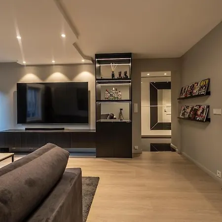 Modern Condo,