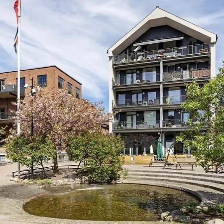Modern Condo, Apartment *